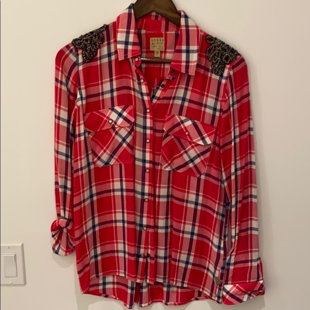Long sleeve GUESS top with sequins on shoulders!